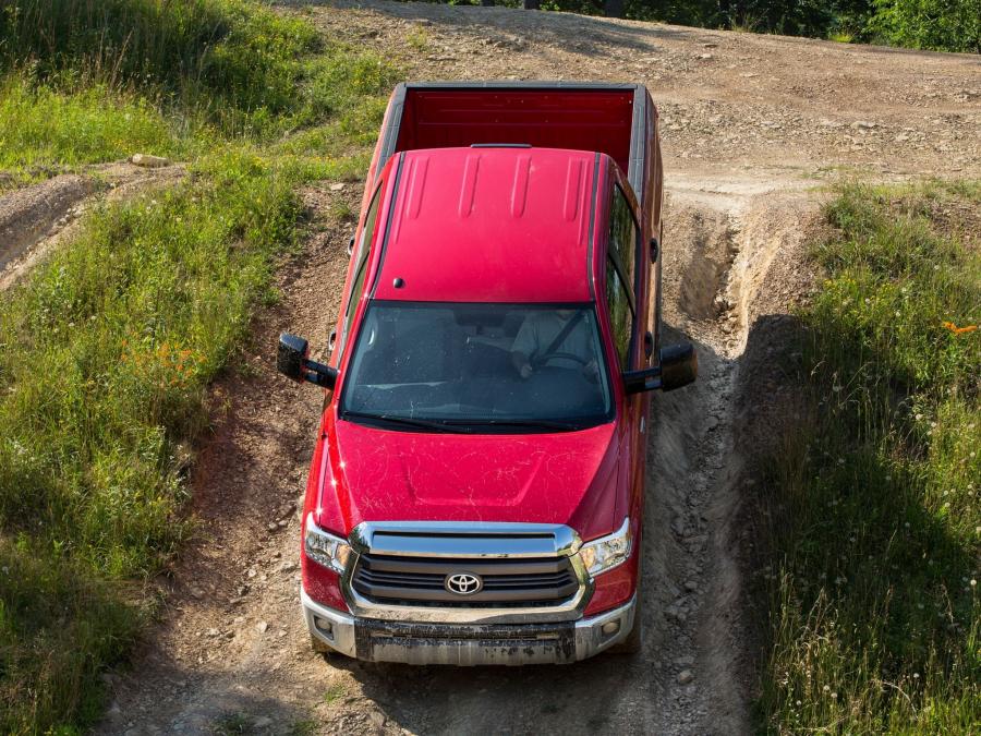  Toyota Tundra CrewMax SR5 by TRD 2013 года  (фото 5 из 10)